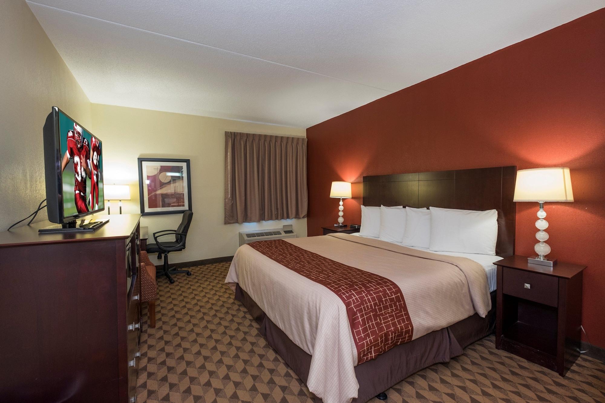 Red Roof Inn & Suites Cincinnati North-Мейсън Екстериор снимка